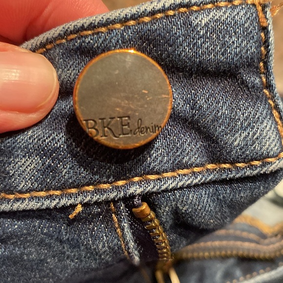 BKE High Rise Stretch Denim Shorts Size 28 - Picture 9 of 11